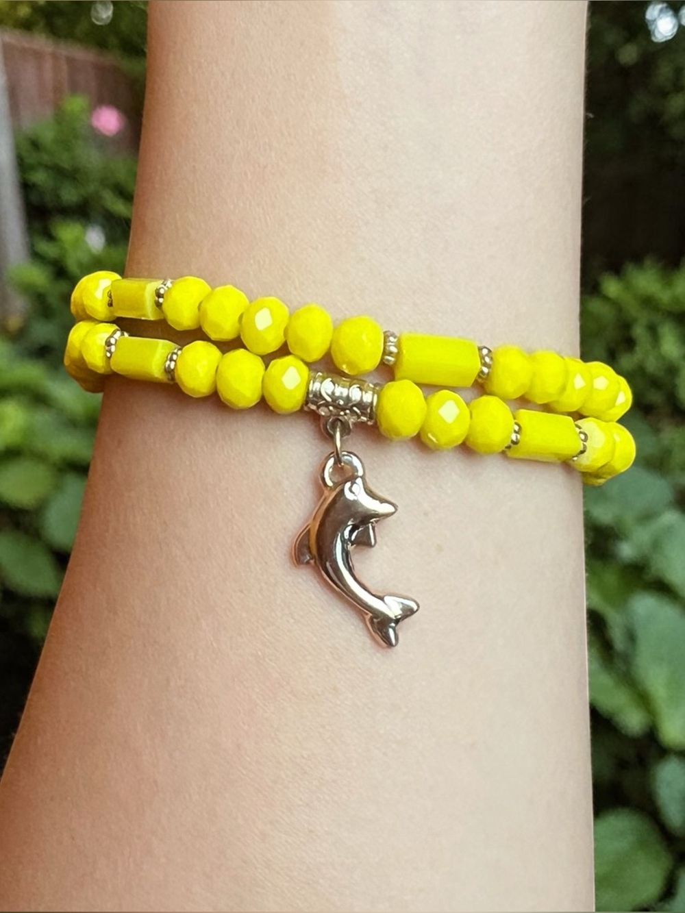 Dolphin Charm Beaded Stretchy Bracelet NWOT